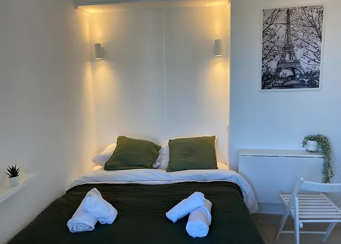 363 Ana- Cosy Center *